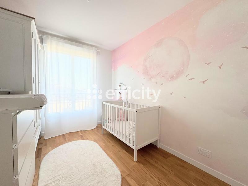 Appartement - 70 m² - 3 pièces