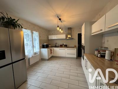 Maison - 105 m² - 4 pièces