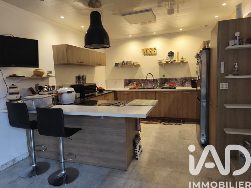 Maison - 293 m² - 10 pièces