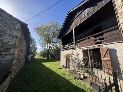 Maison en pierre - 80 m² - 4 pièces