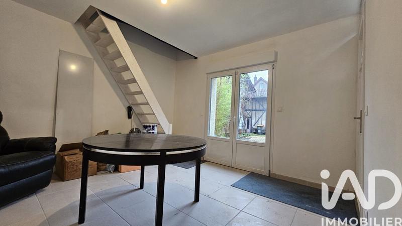 Maison - 179 m² - 8 pièces