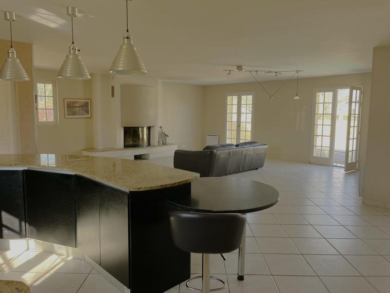 Maison - 180 m² - 7 pièces