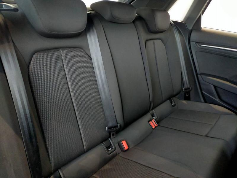 Audi A3 sportback 40 TFSIe 204 s tronic 6 Business line