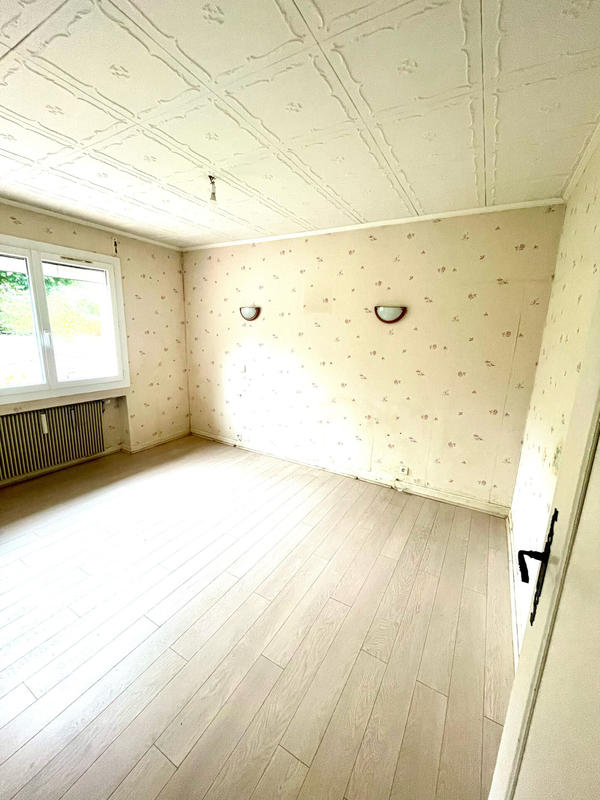 Maison - 104 m² - 5 pièces