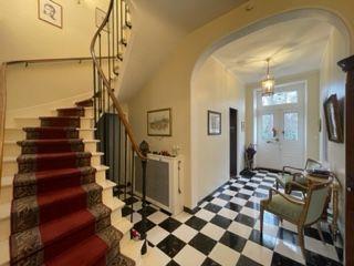 Maison - 183 m² - 8 pièces