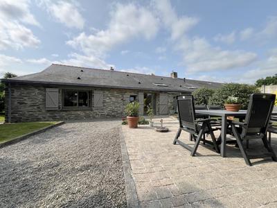 Maison en pierre - 195 m² - 8 pièces