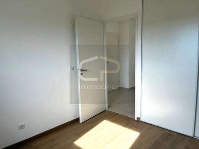 Appartement - 86 m² - 4 pièces