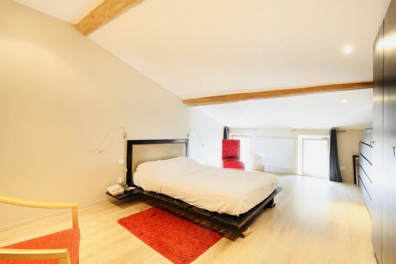 Maison - 310 m² - 6 pièces