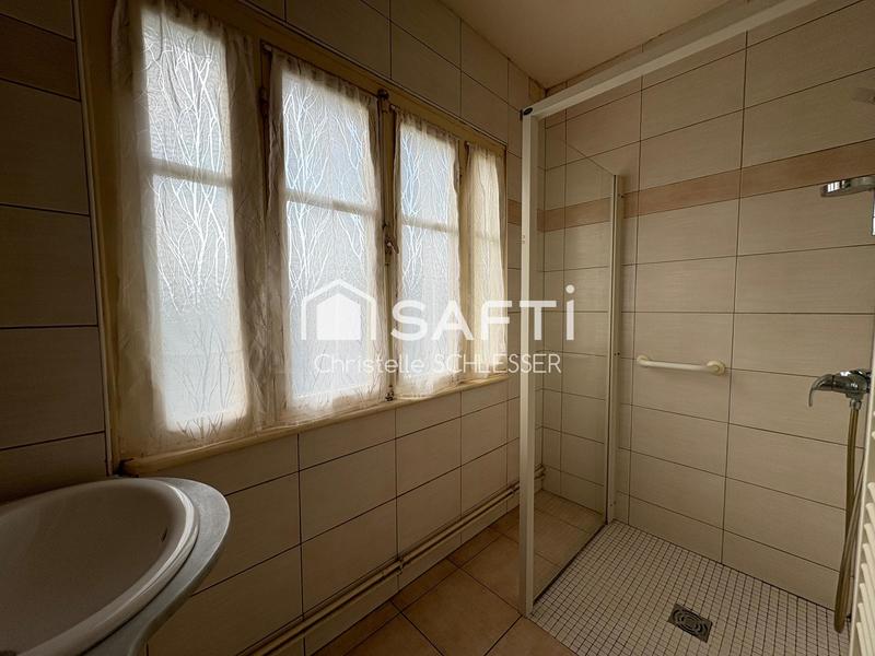 Maison - 121 m² - 5 pièces