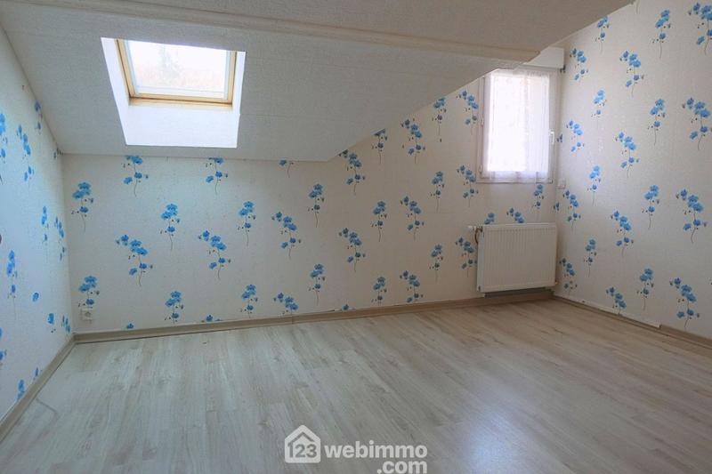 Maison - 104 m² - 4 pièces