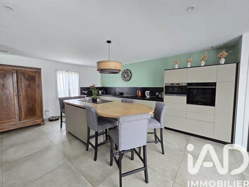 Maison - 123 m² - 5 pièces