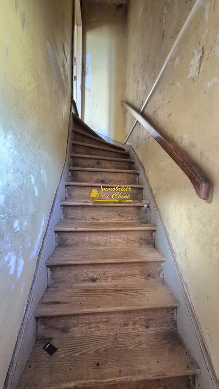 Maison - 96 m² - 7 pièces