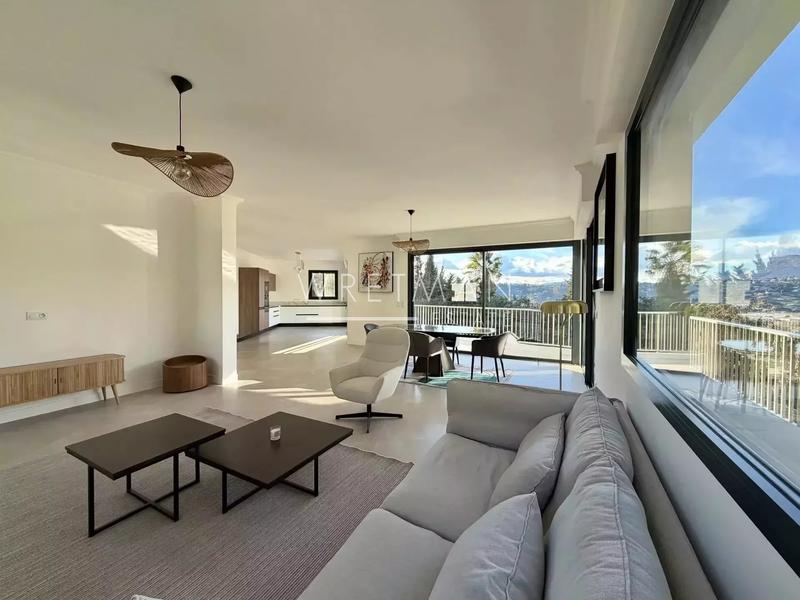 Villa - 212 m² - 7 pièces