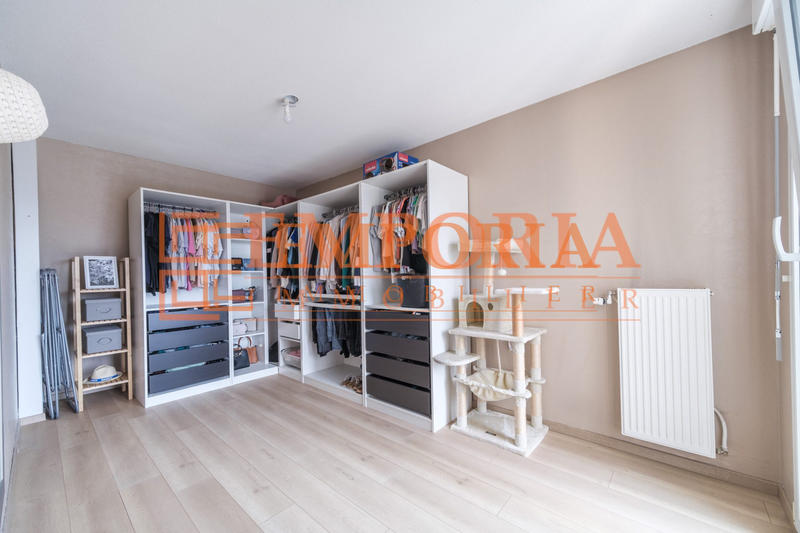 Appartement - 88 m² - 5 pièces