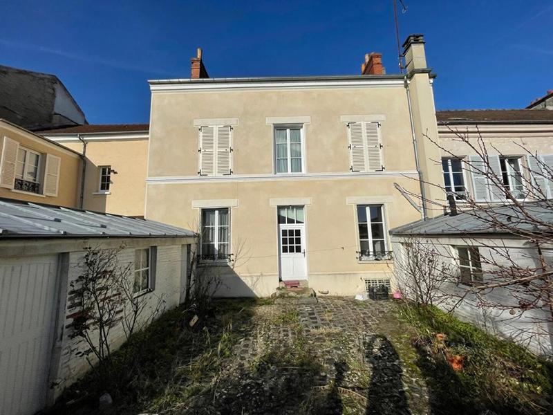 Maison - 168 m² - 7 pièces