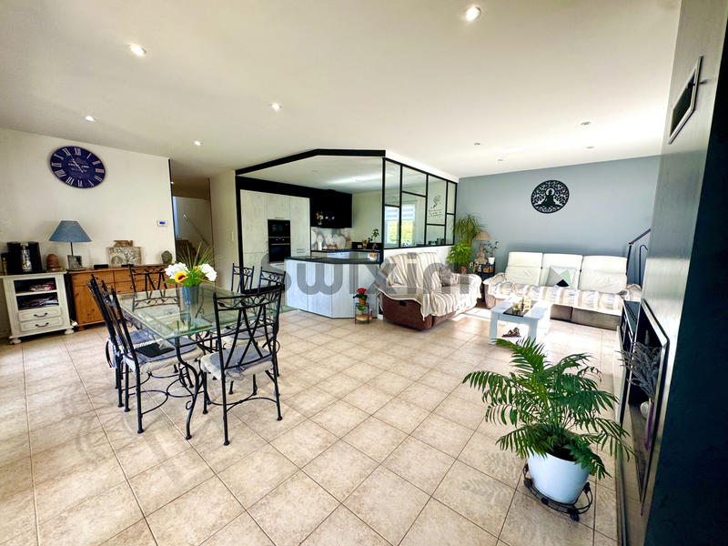 Villa - 142 m² - 6 pièces