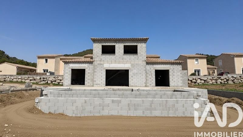 Maison - 140 m² - 4 pièces