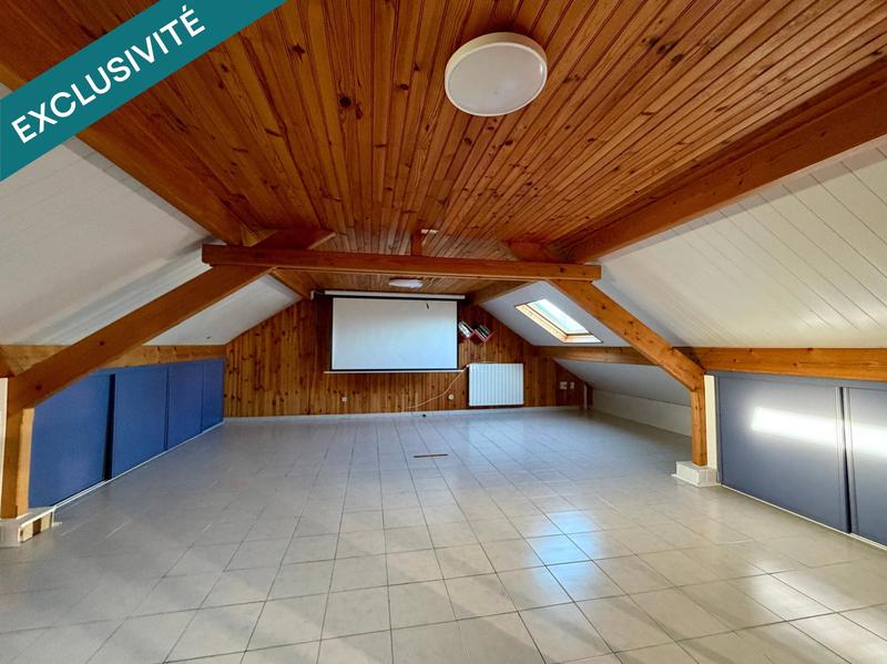 Maison - 186 m² - 8 pièces