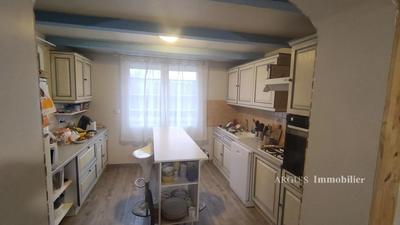 Maison - 142 m² - 7 pièces