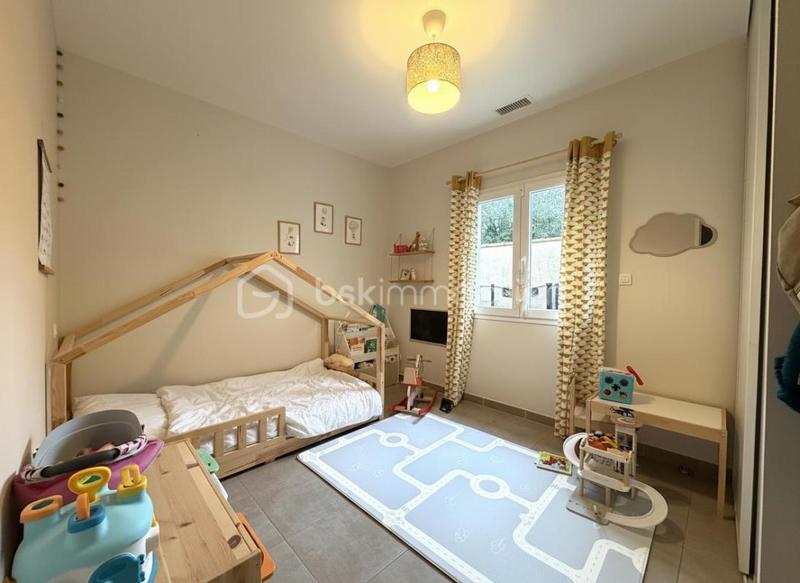 Maison traditionnelle - 94 m² - 4 pièces