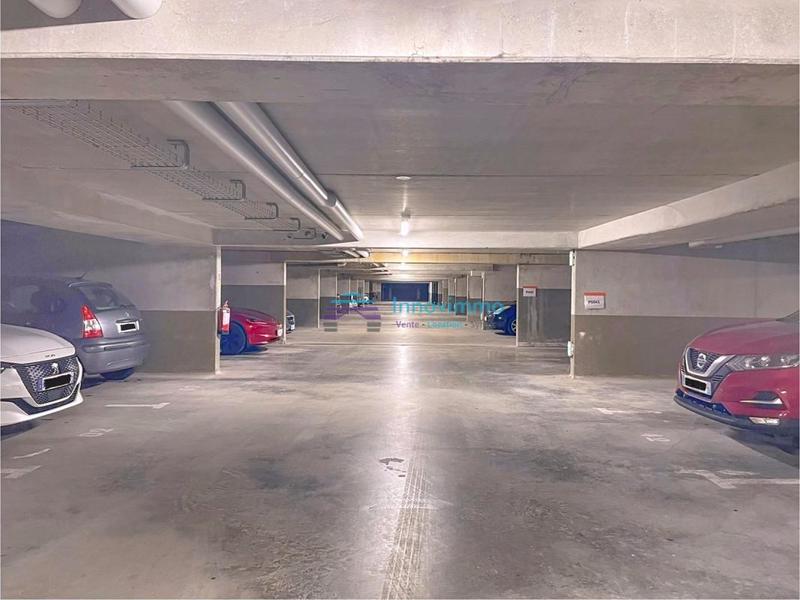 Parking - 13 m²