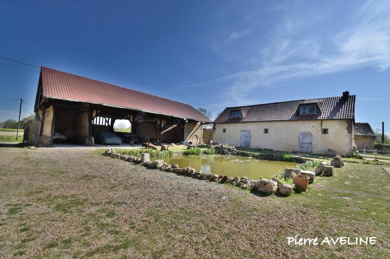 Maison - 410 m² - 11 pièces