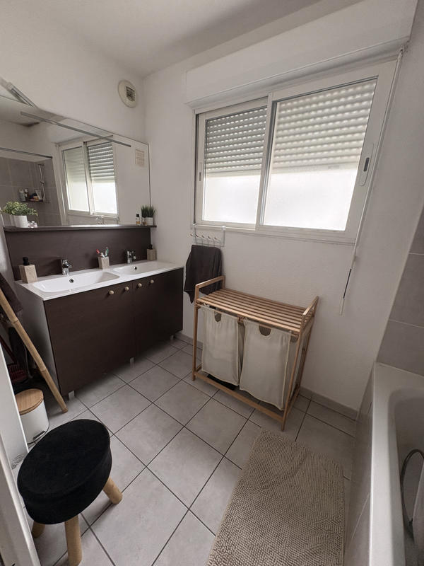 Appartement - 60 m² - 2 pièces