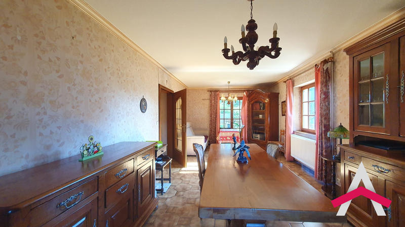 Maison - 196 m² - 7 pièces