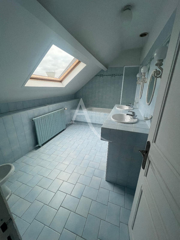 Maison - 173 m² - 6 pièces