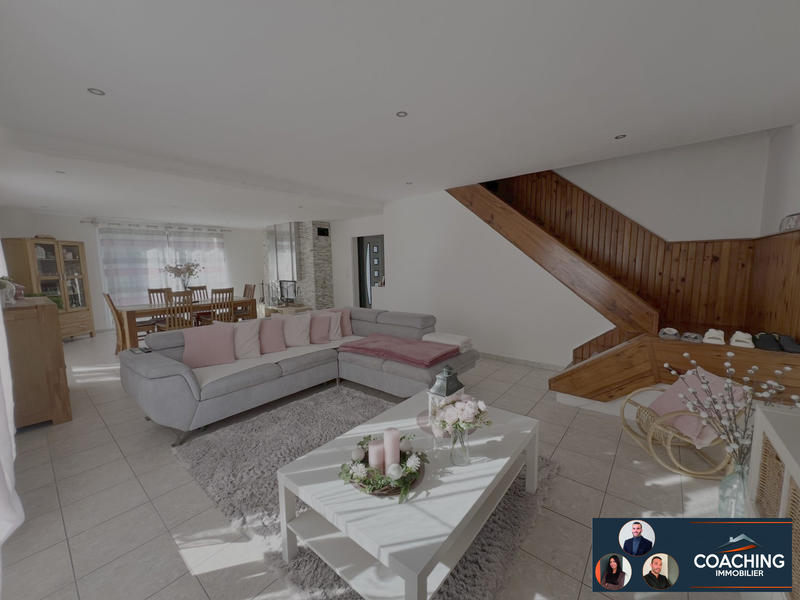 Maison - 160 m² - 5 pièces