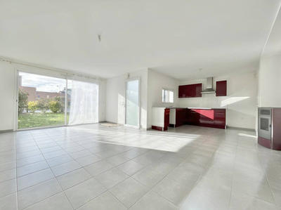 Maison - 97 m² - 5 pièces