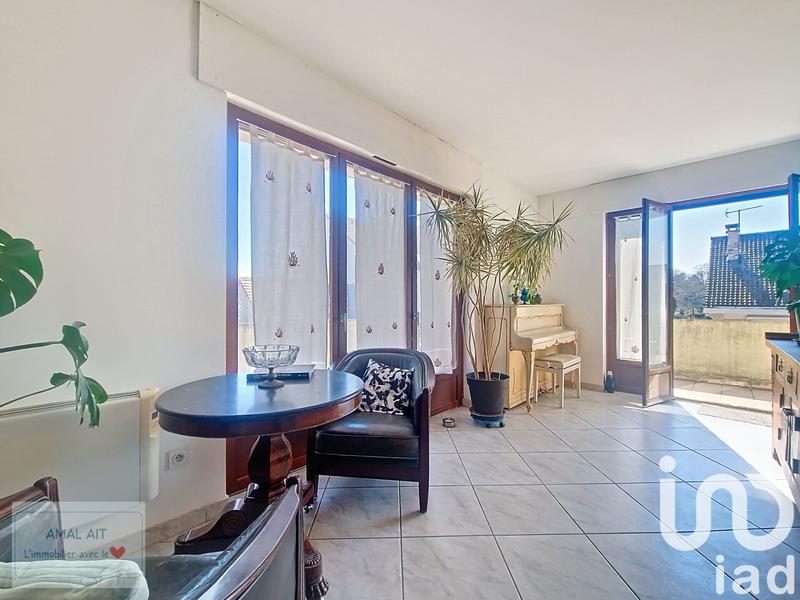 Maison - 226 m² - 9 pièces