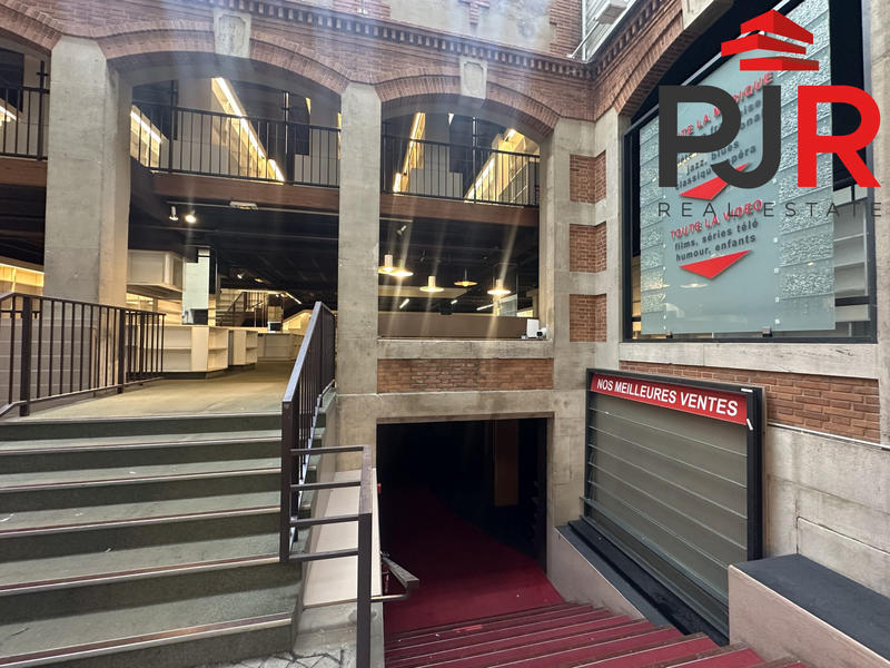 Local commercial - 1 620 m²