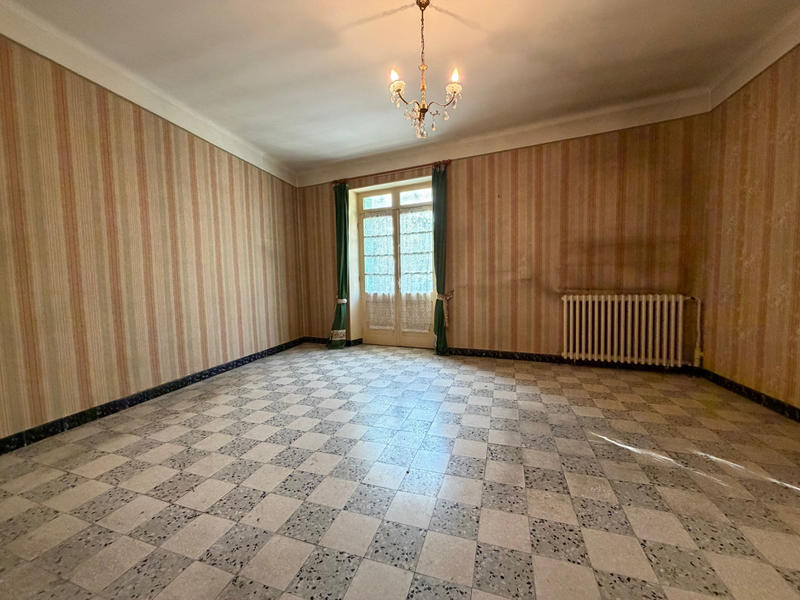 Maison de village - 198 m² - 8 pièces