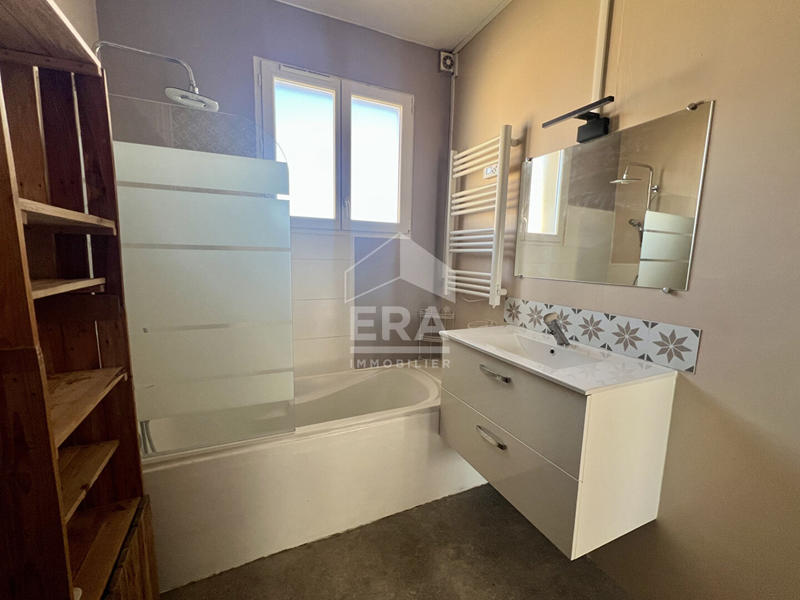 Appartement - 94 m² - 3 pièces