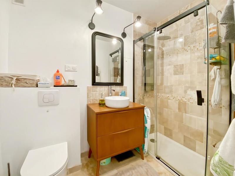 Appartement - 99 m² - 5 pièces