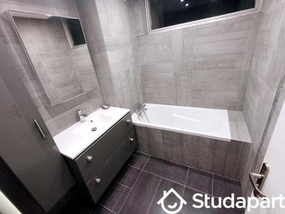 Chambre - 9 m² - 1 pièce