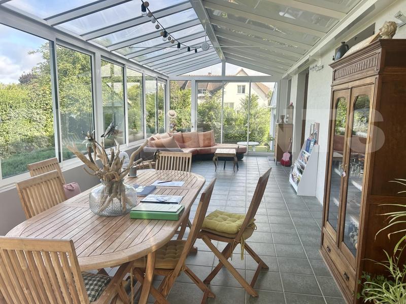 Maison - 228 m² - 10 pièces