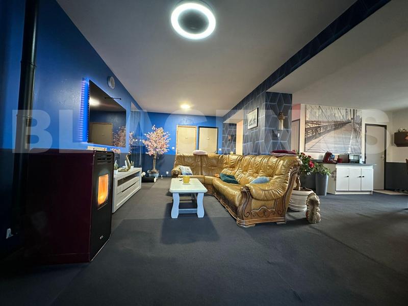 Maison - 182 m² - 5 pièces