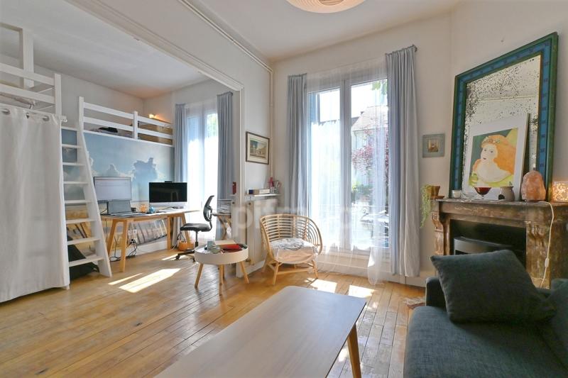 Appartement bourgeois - 53 m² - 3 pièces