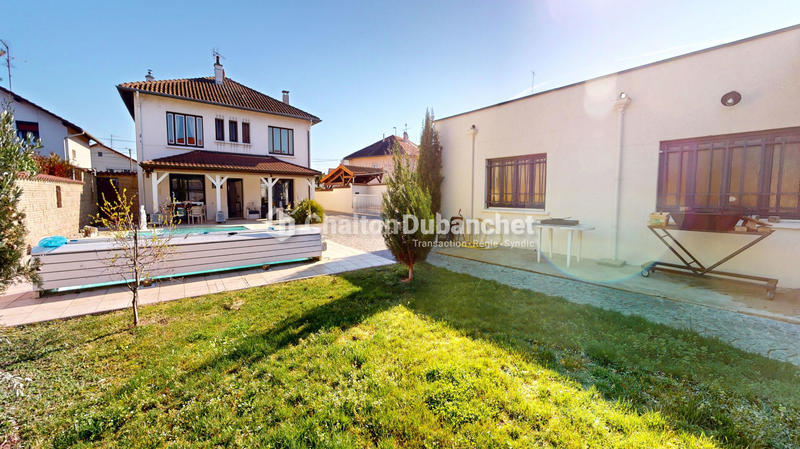 Maison - 167 m² - 6 pièces