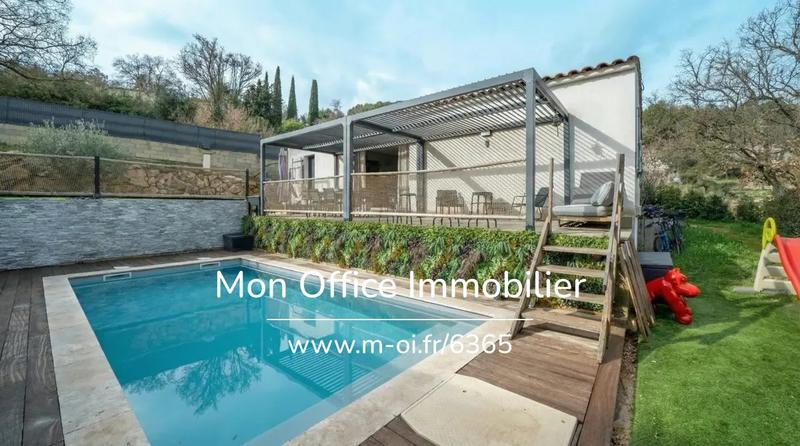 Maison - 100 m² - 5 pièces