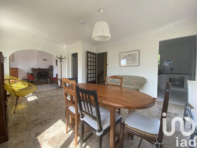 Maison - 170 m² - 9 pièces