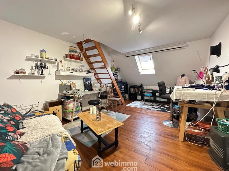 Maison - 187 m² - 8 pièces