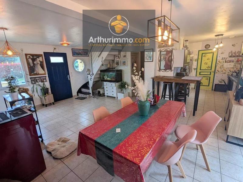 Maison - 105 m² - 5 pièces