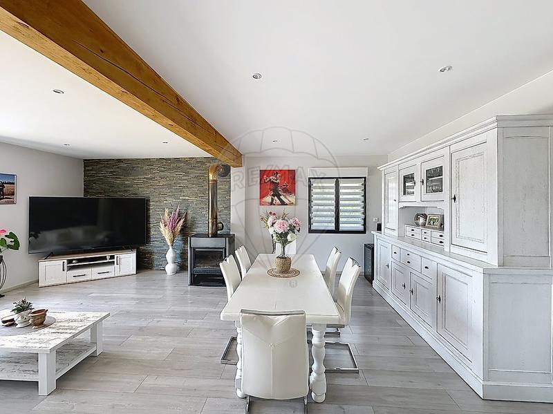 Maison - 128 m² - 5 pièces