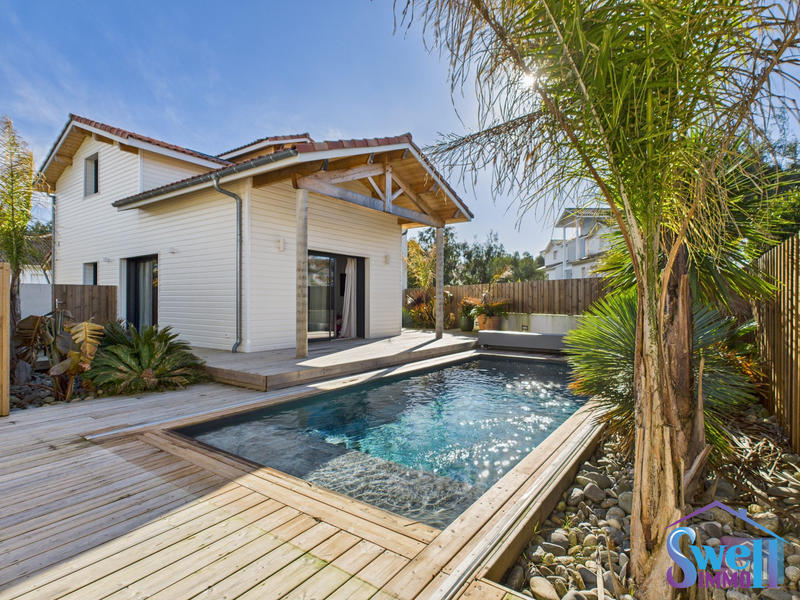 Maison - 138 m² - 5 pièces