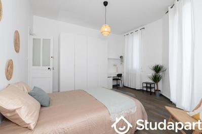 Chambre - 13 m² - 1 pièce