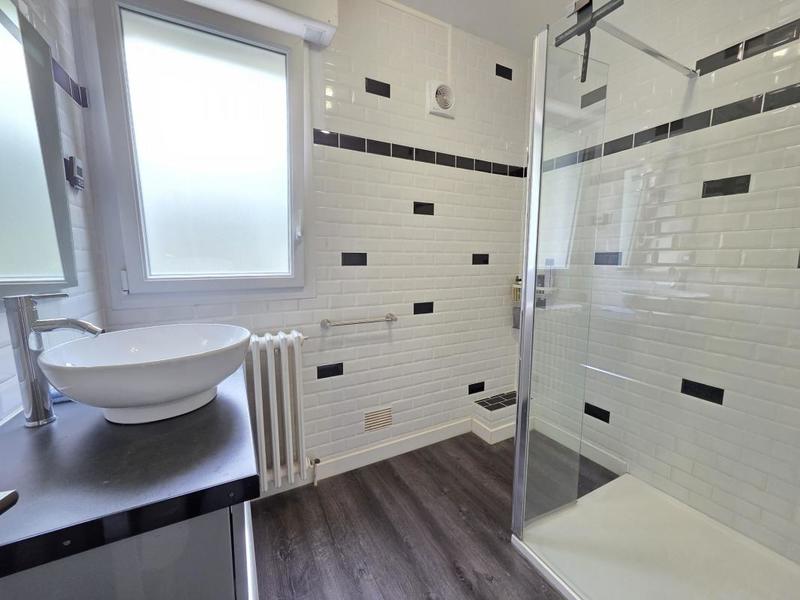 Maison ancienne - 220 m² - 8 pièces