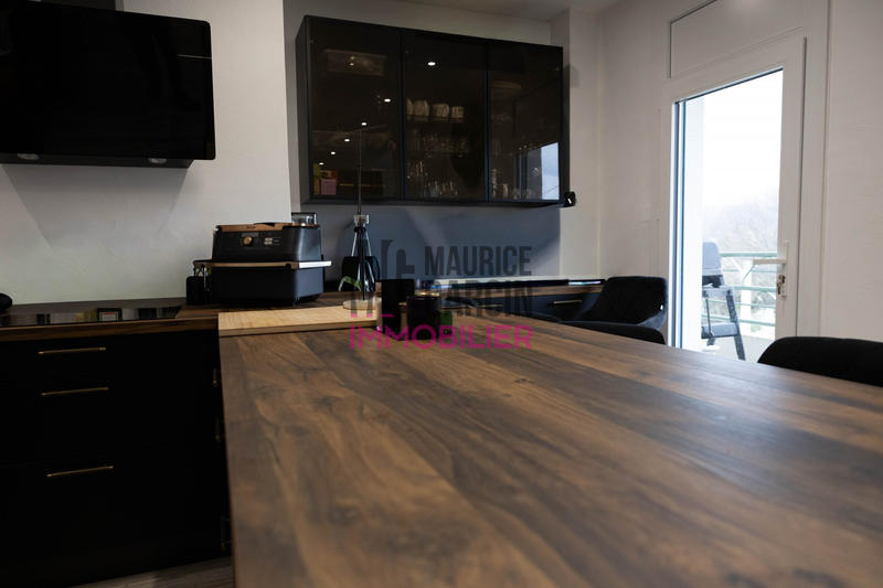 Appartement - 104 m² - 5 pièces